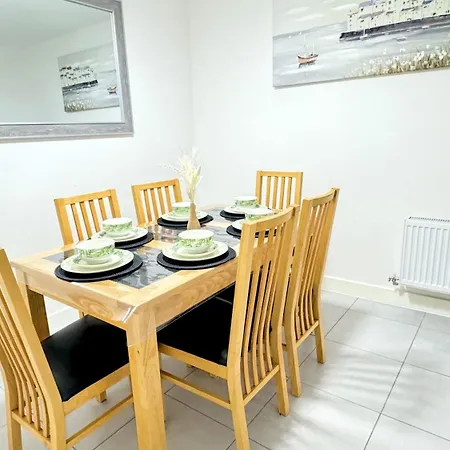 4 Hills - Everest Holiday home *