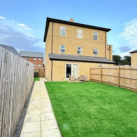 4 Hills - Everest Leeds (West Yorkshire)